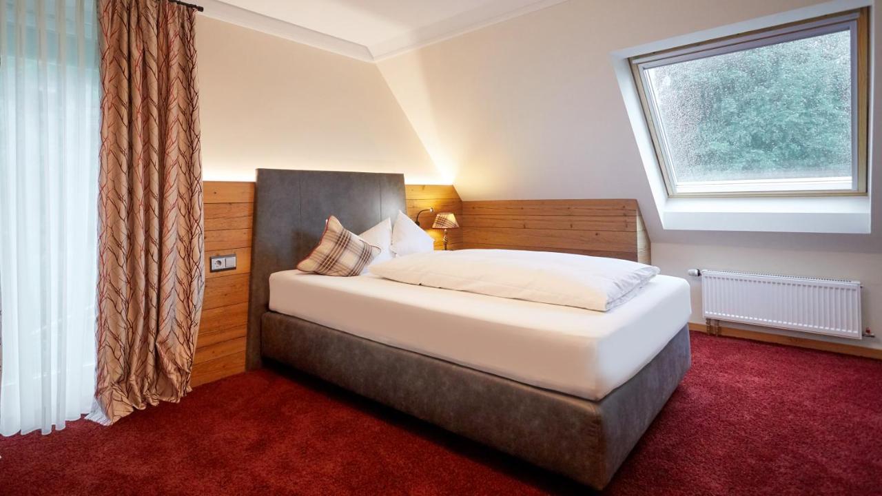 Romantik Hotel Rindenmuehle Филлинген-Швеннинген Экстерьер фото